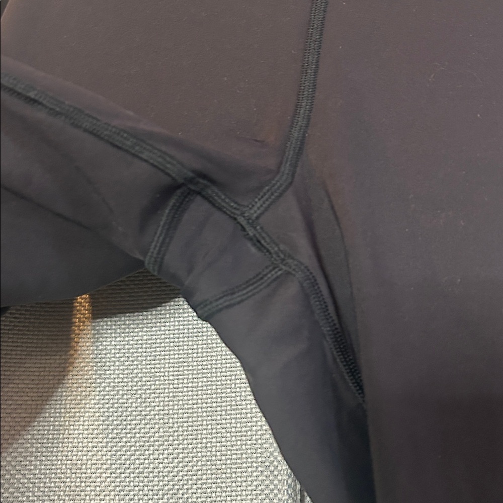 Athleta Ultimate Stash Pocket 7/8 Tight Black Leggings Size Large - Picture 6 of 9